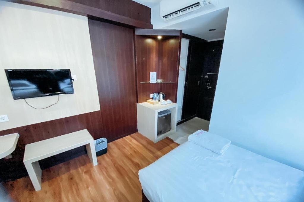 Lucky Star Hotel Nagoya Exterior foto